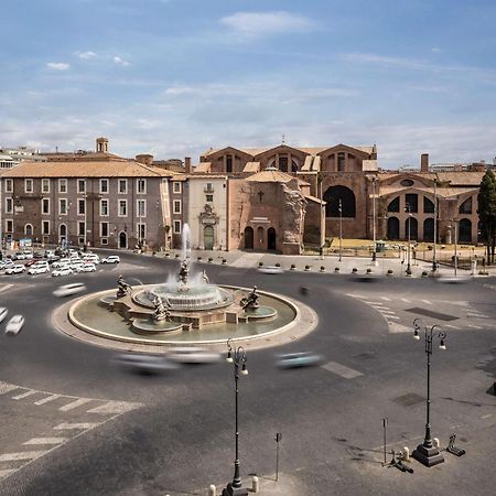 Anantara Palazzo Naiadi Hotel Rome Bagian luar foto The Fountain of the Three She-Wolves