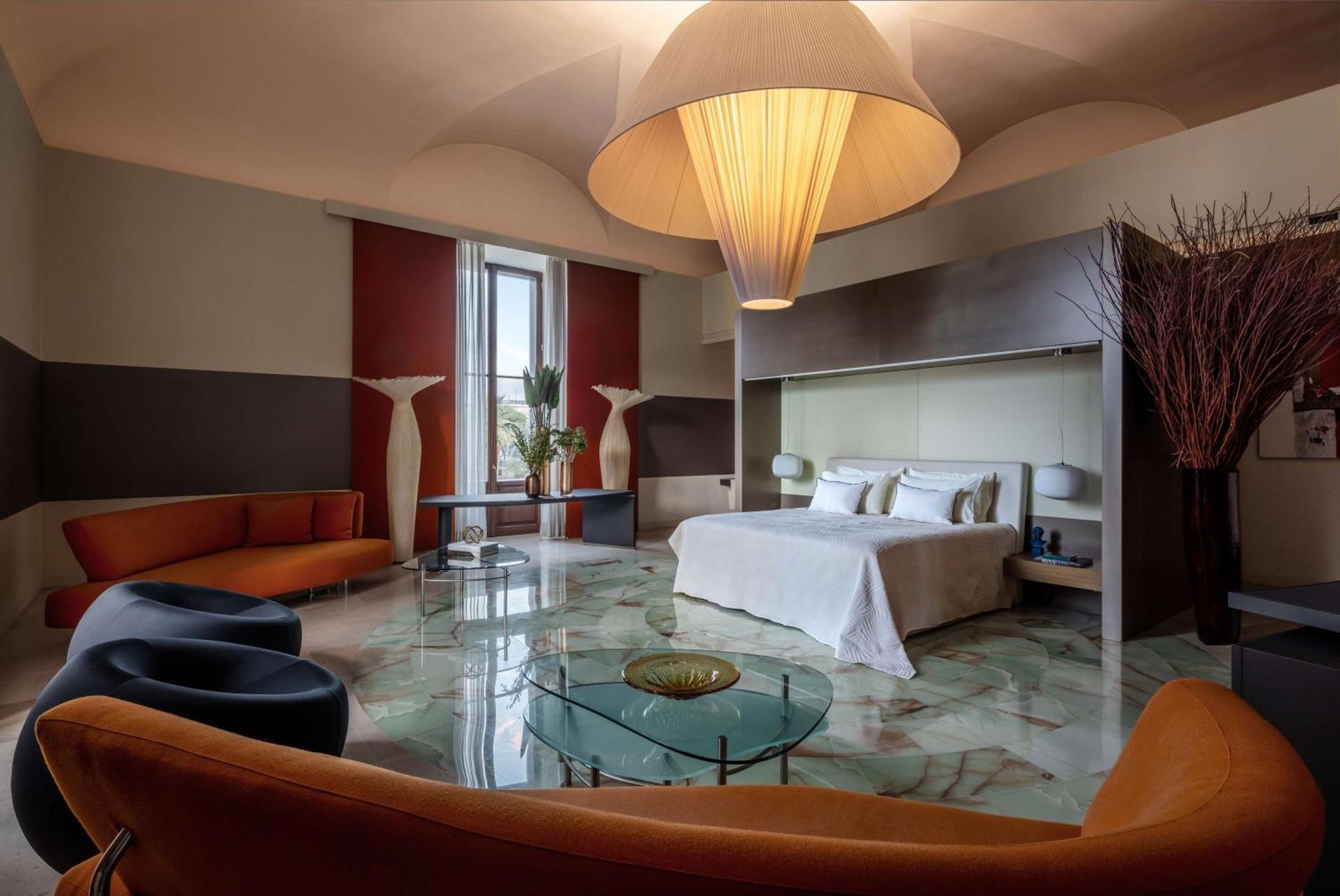 Anantara Palazzo Naiadi Hotel Rome Bagian luar foto A suite at the hotel