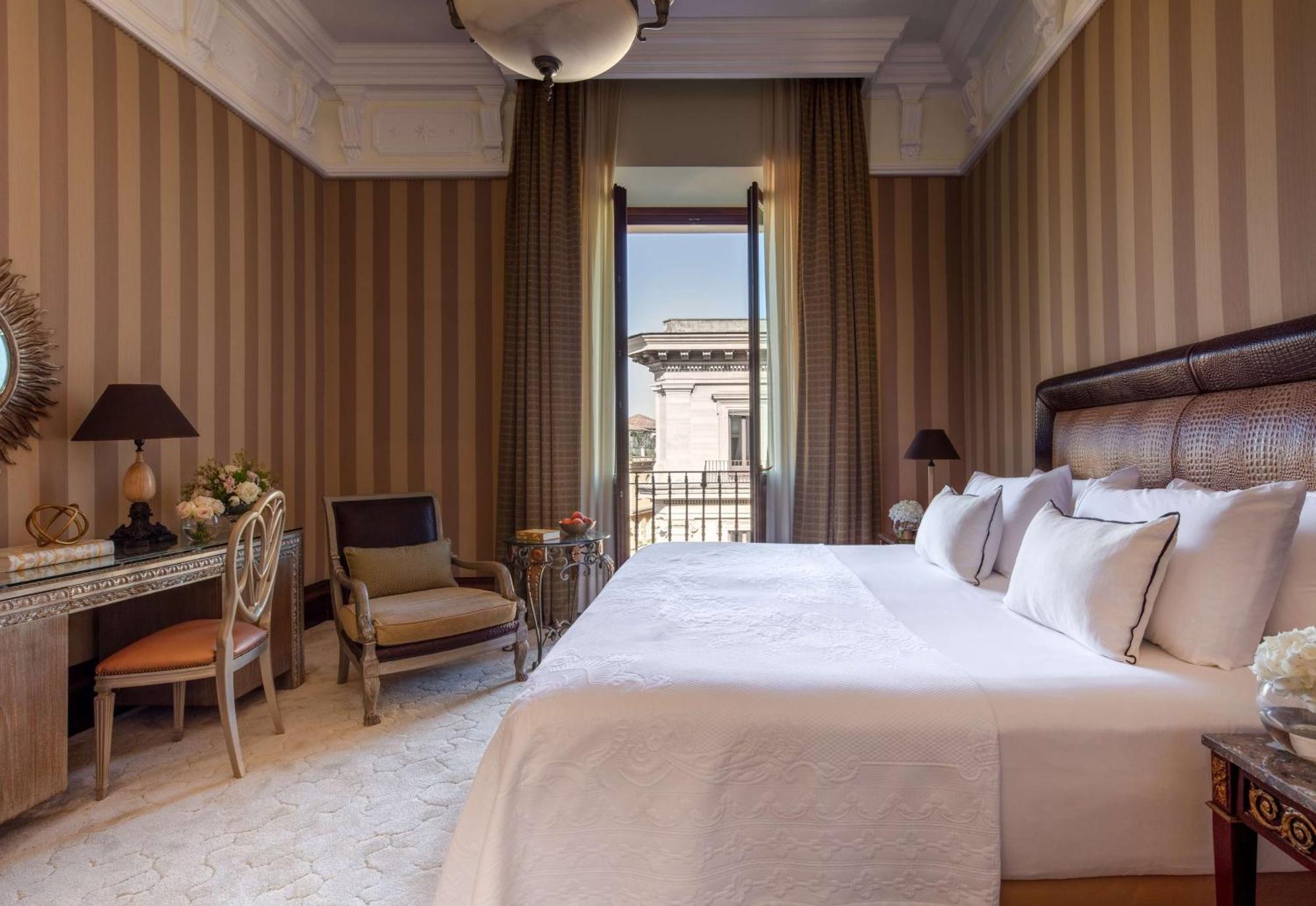 Anantara Palazzo Naiadi Hotel Rome Bagian luar foto A room at the Four Seasons Hotel Madrid